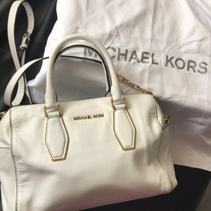 ‼️one day SALE‼️Authentic Michael Kors bag